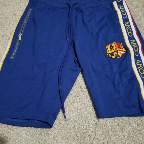 Akoo Set - Picture 15 of 16